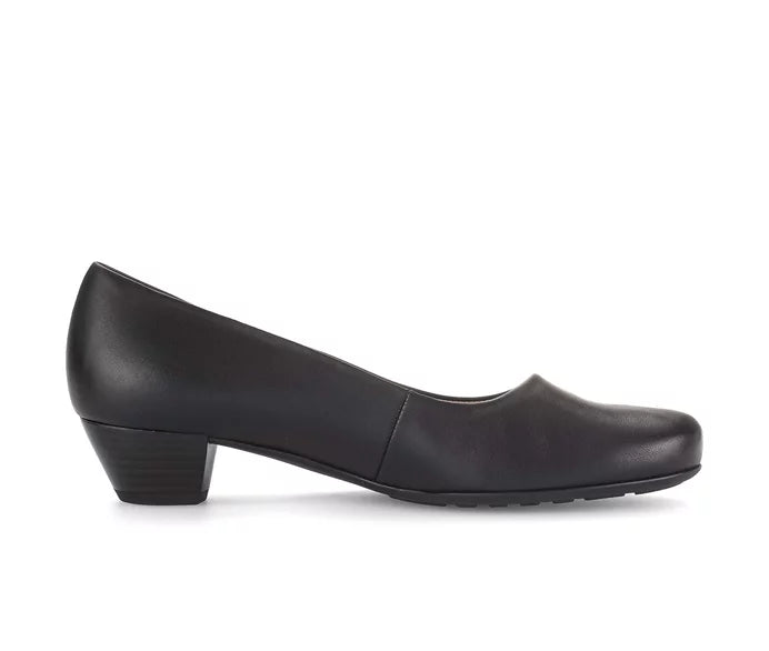 Women's Pumps with Block Heel, Round Toe and 3.5 cm Heel Height - Black