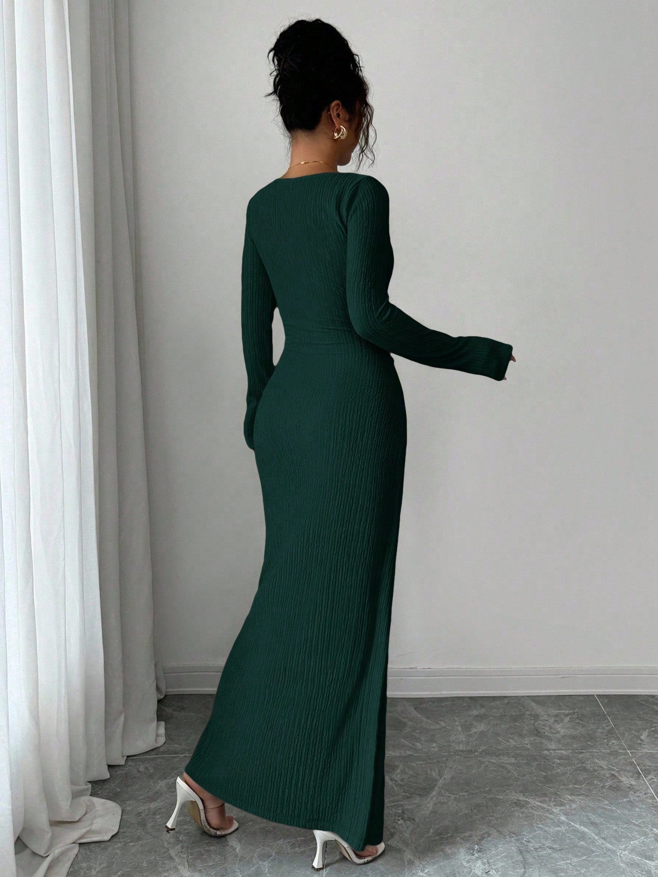 Zwarte sculptuur maxi-jurk met wikkeldetail