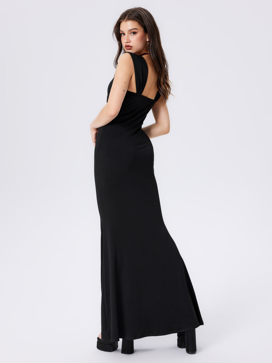 Sculptende maxi-jurk met vierkante hals