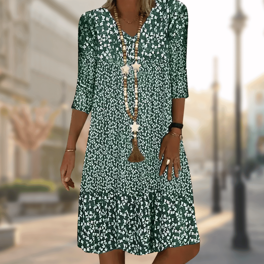 Elegant Women's Dress with Flattering Fit and 3/4 Sleeves | Perfect for Autumn - Green