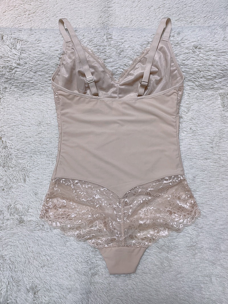 Bodysuit met tailleversmallende kant