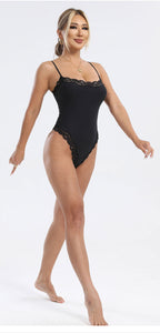 Corrigerend Bodysuit met Kanten Afwerking