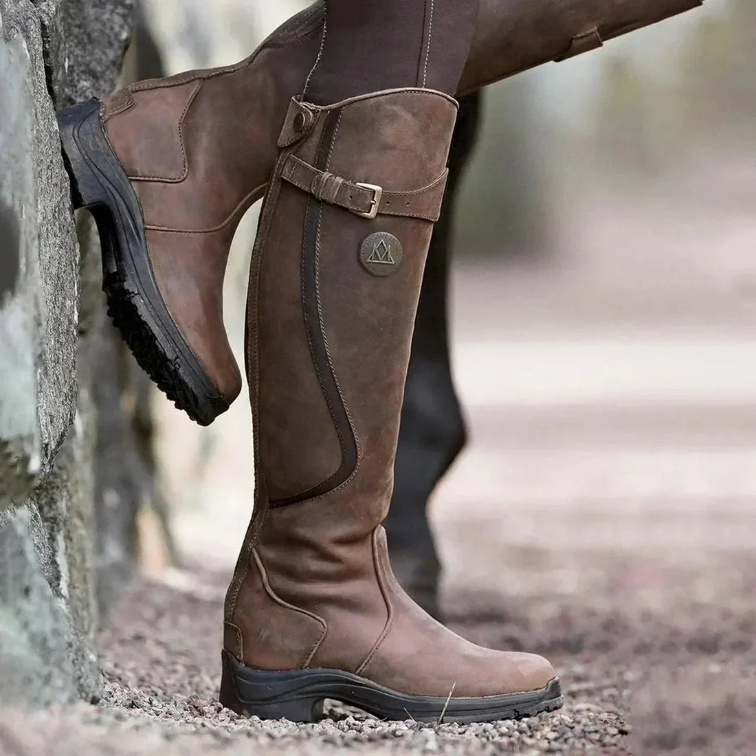 Elegant Waterproof Women's Boots | Warm Outdoor Boots