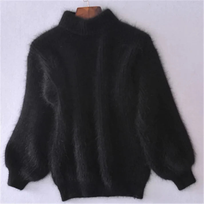 Vintage-Style Angora Sweater with Relaxed Fit and Versatile Design | Perfect for Cold Winter Months - Black